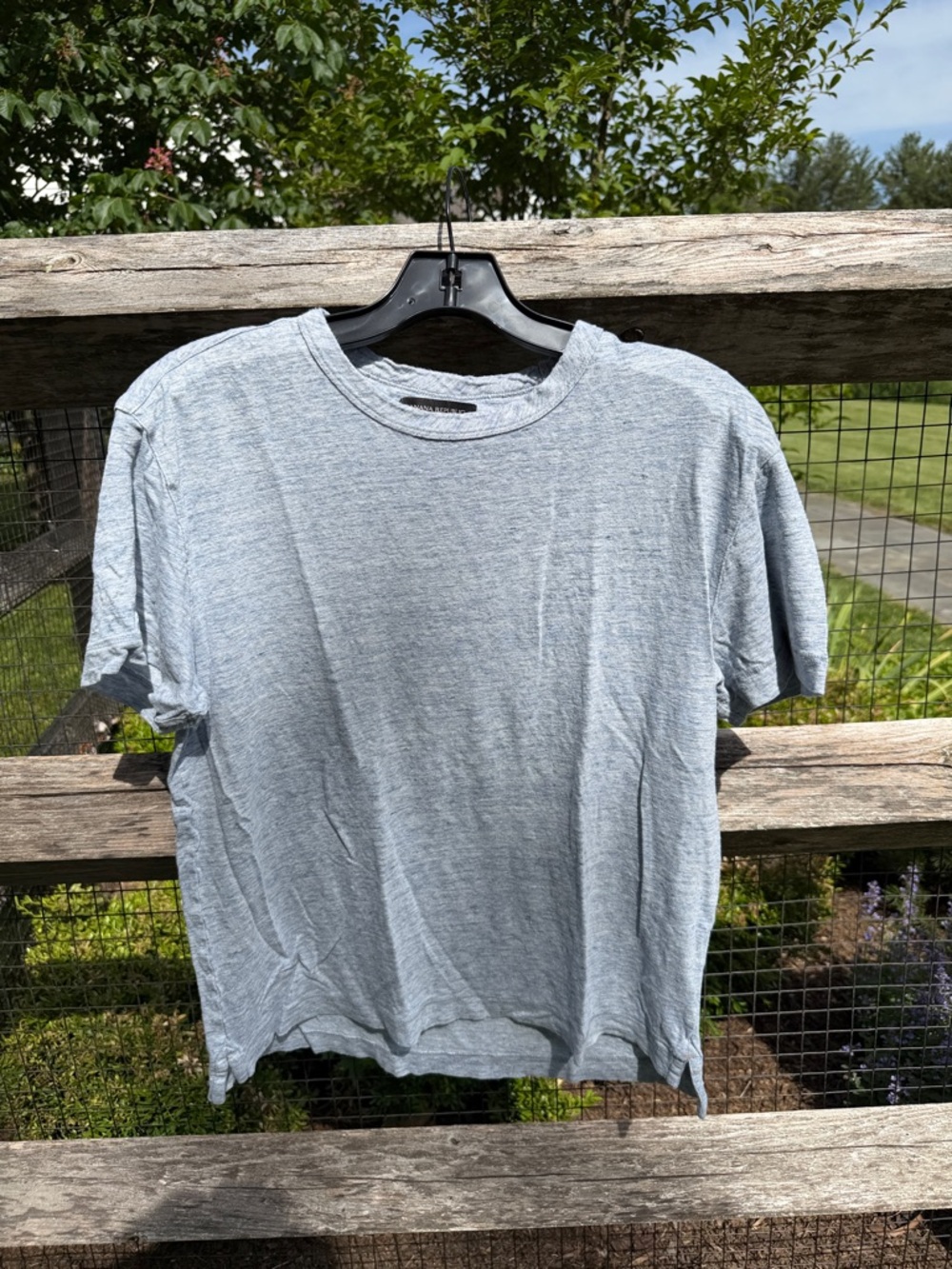 Banana Republic Light Heather Gray Short-Sleeve Crewneck Tee